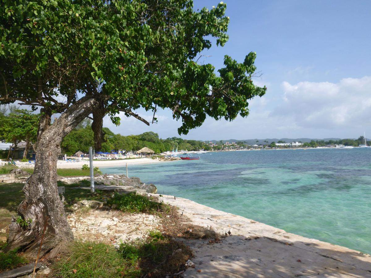 Point Village Studio Negril Exterior photo